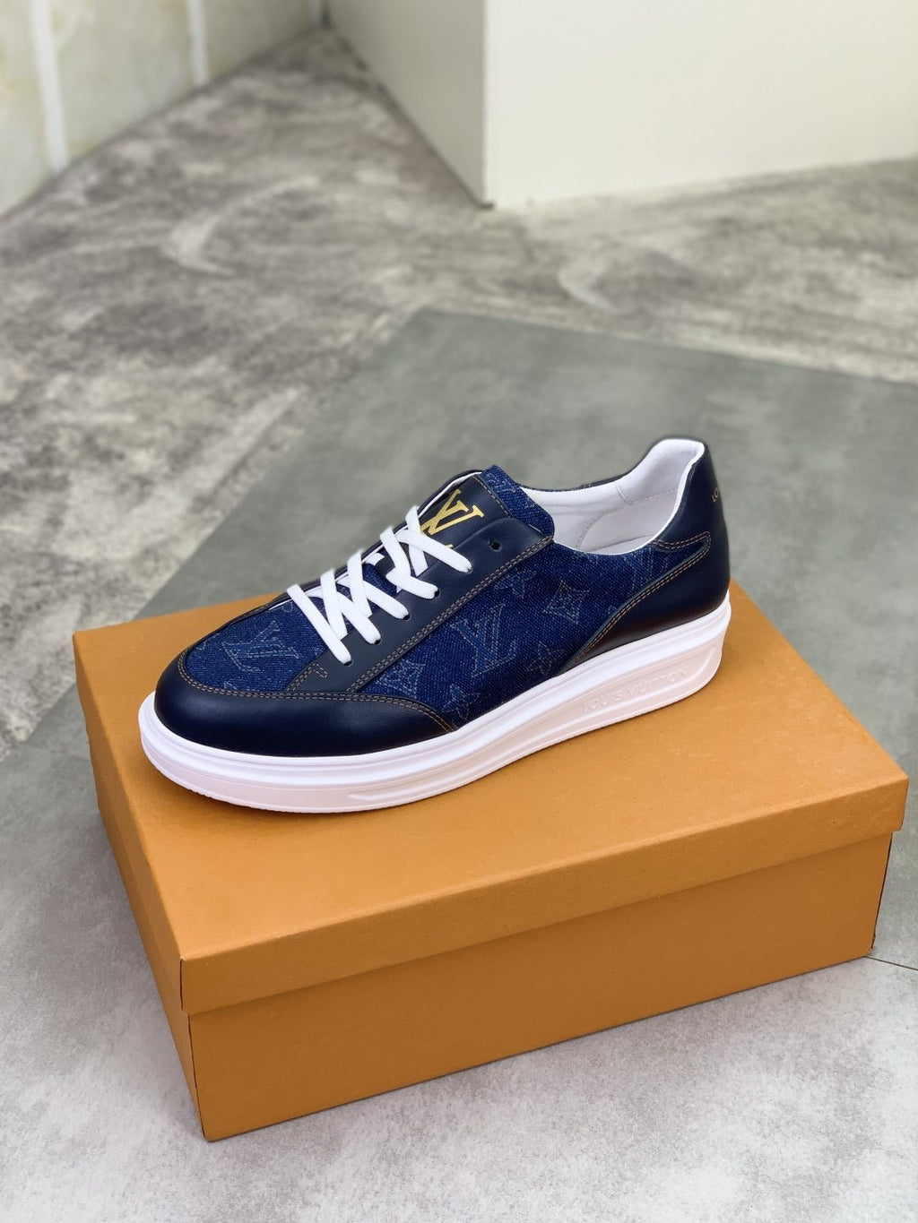 Louis Vuitton Patterned Low-Top Sneakers